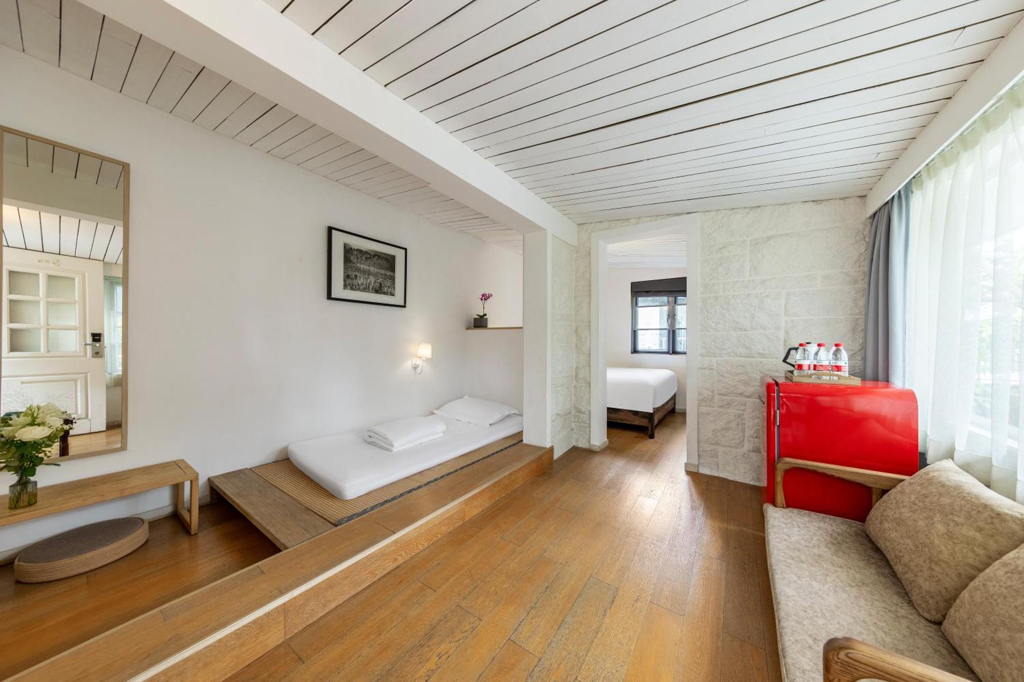 Shenzhen No'6 Garden Villa --French Window With Garden View,Close To Sea World &Shekou Ferry Port &K11 Ecoast &Subway Nearby ,Offer Western Food And Coffee &English Speaking With Tour Services Εξωτερικό φωτογραφία