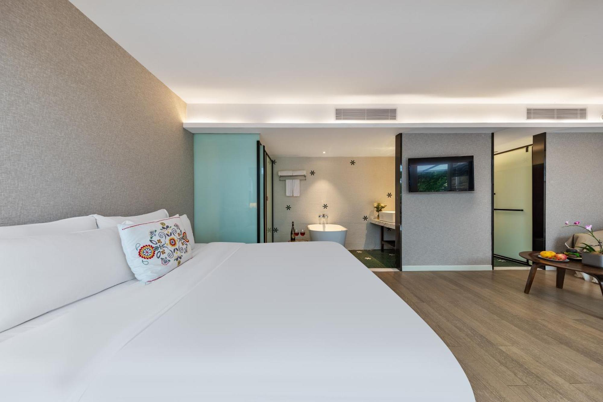 Shenzhen No'6 Garden Villa --French Window With Garden View,Close To Sea World &Shekou Ferry Port &K11 Ecoast &Subway Nearby ,Offer Western Food And Coffee &English Speaking With Tour Services Εξωτερικό φωτογραφία